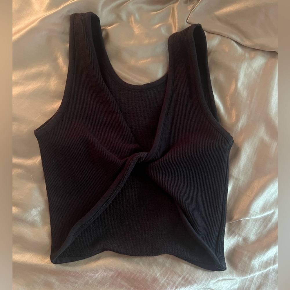 Reversible top